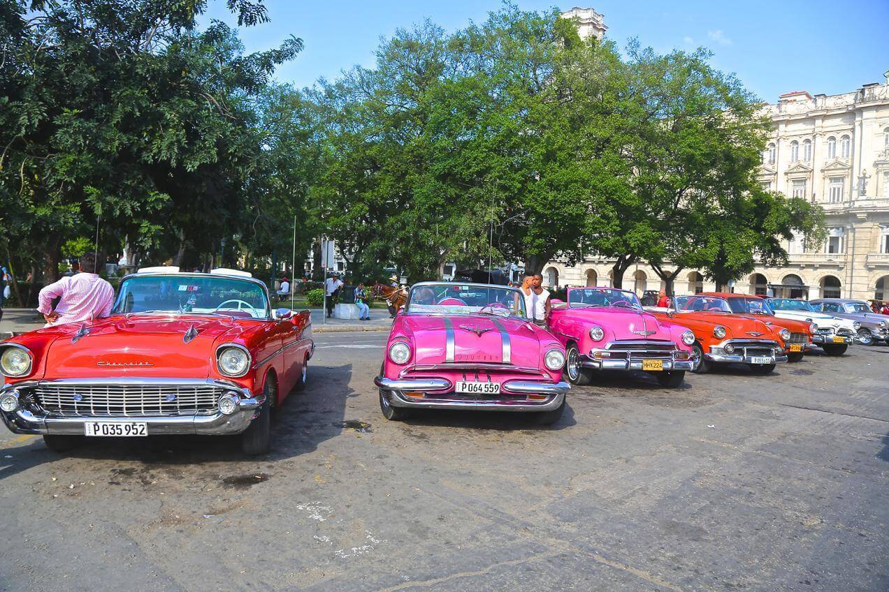 הפלגה לקובה - סיור רגלי ברחובות